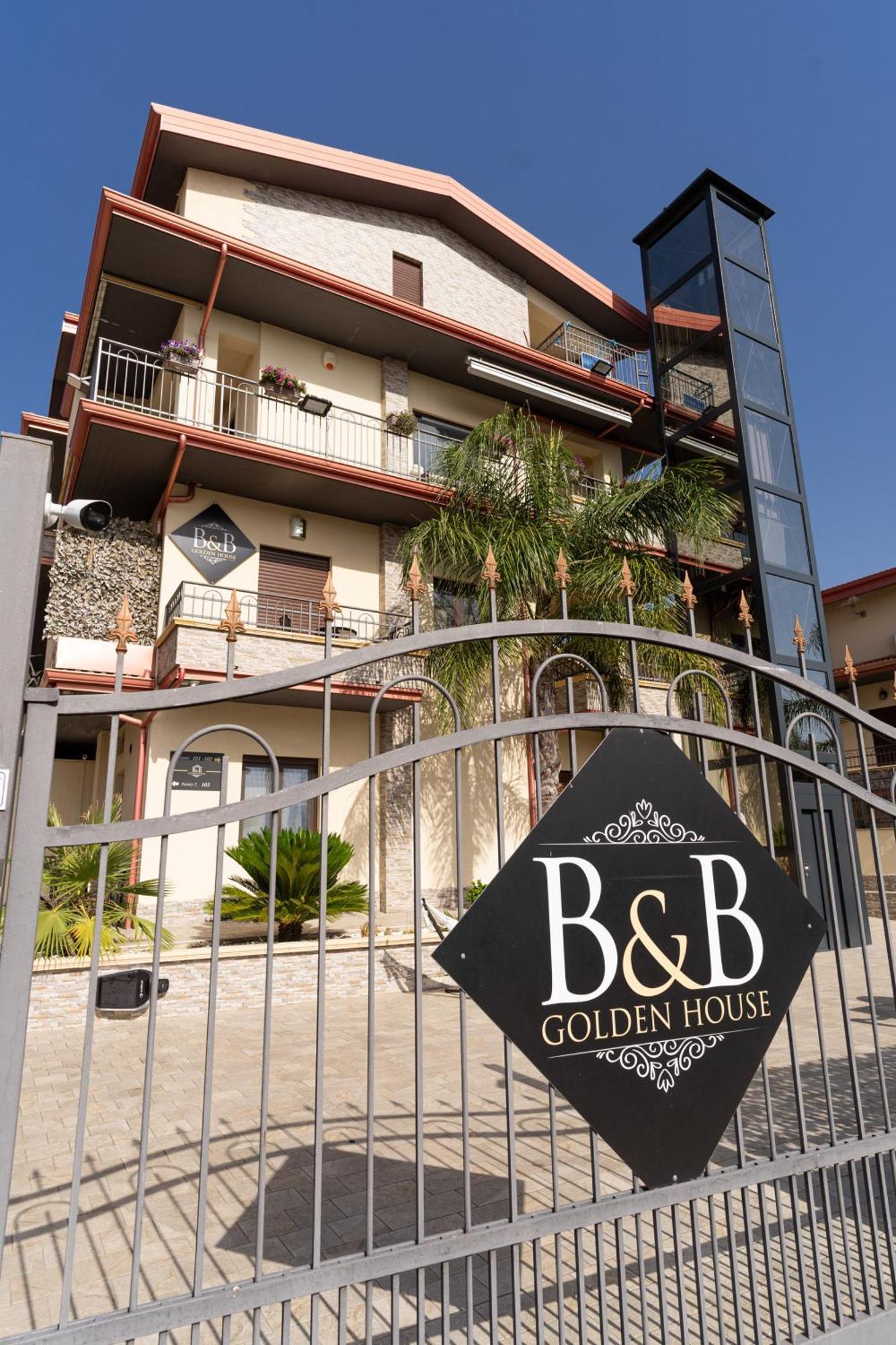B&B Golden House & Spa Rose Exterior photo